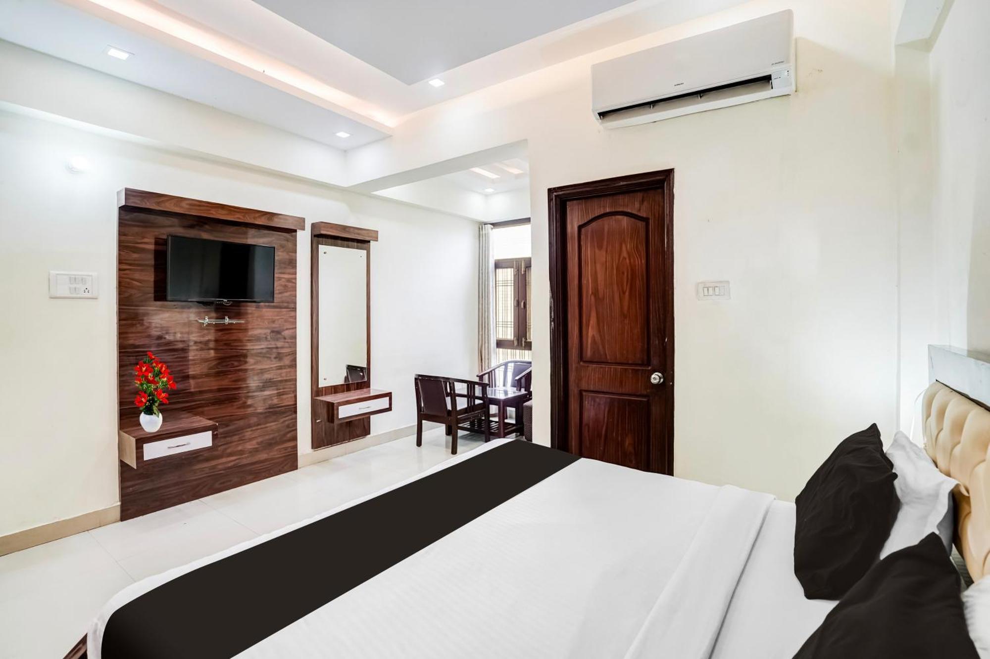 Super Hotel O Sgpgi Bijnaur Kültér fotó